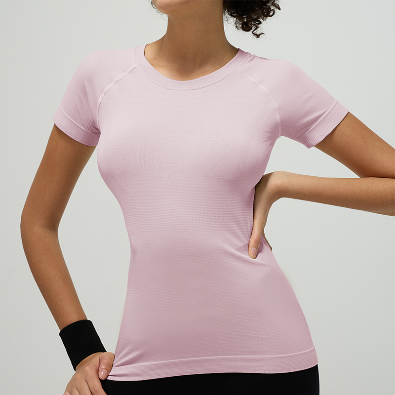 Women’s Sports Short Sleeves with Sculpting Cut and Soft Elastic Fabric