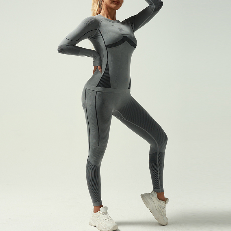 Full Body Thermal Underwear Ski Suit Base Layer with Windproof Fabric
