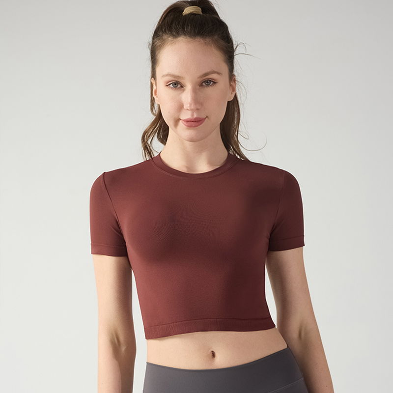 Comfort Fit Sports Short Sleeves Featuring Round Collar